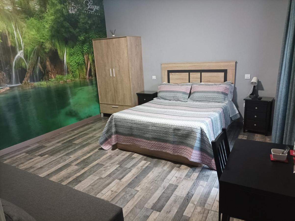 Hostal El Bosque Encantado Toledo Bagian luar foto