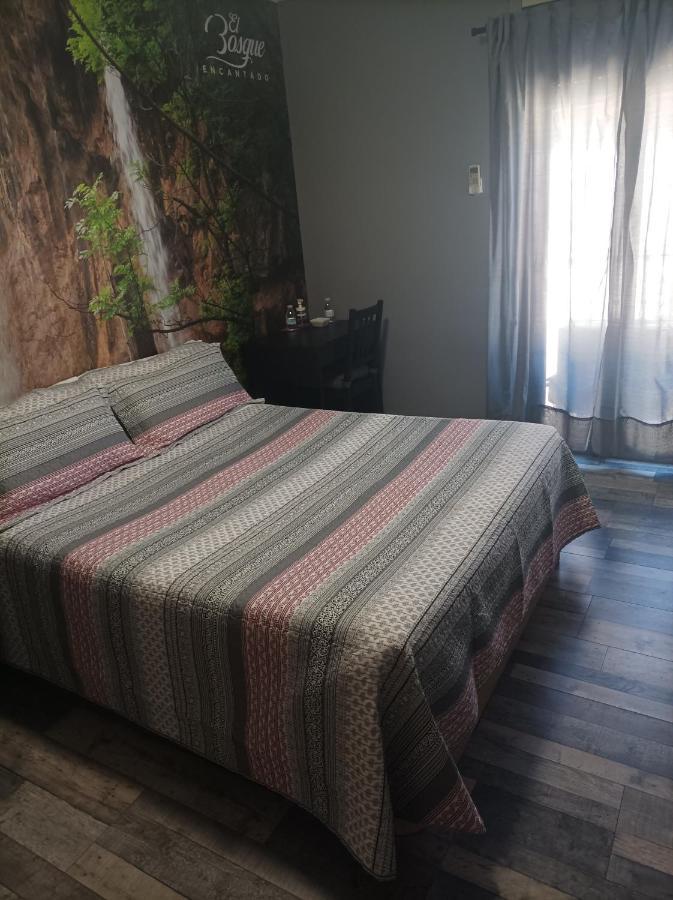 Hostal El Bosque Encantado Toledo Bagian luar foto
