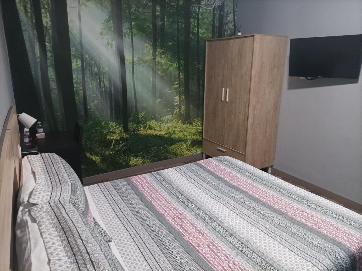 Hostal El Bosque Encantado Toledo Bagian luar foto