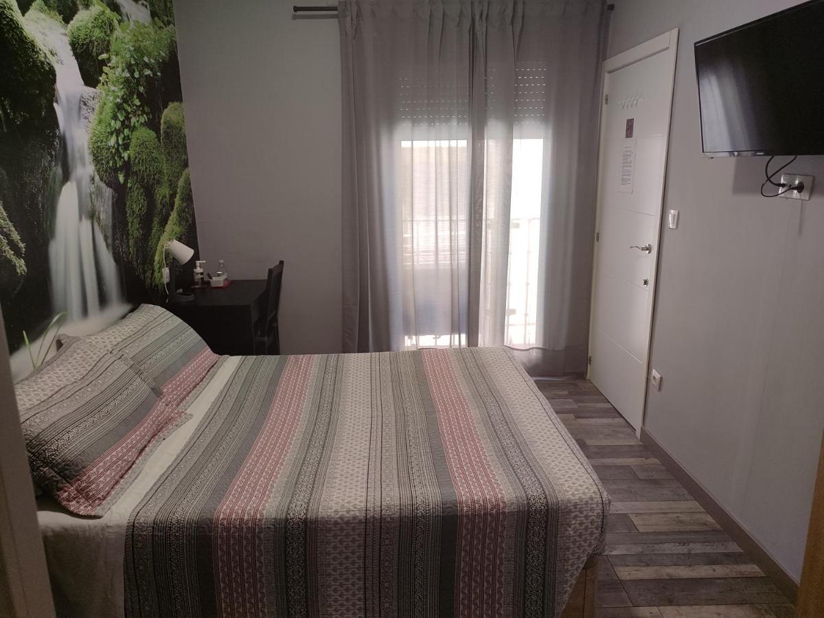 Hostal El Bosque Encantado Toledo Bagian luar foto